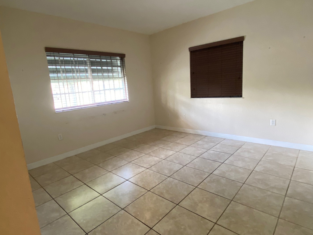 1510 NW 73rd St, Miami, FL 33147