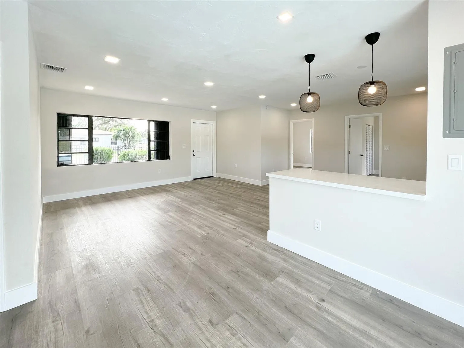 2875-ingreso 2875 NW 164th Ter, Opa Locka, FL 33054